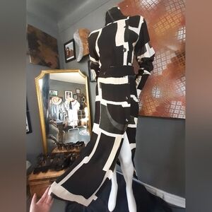 Massimo Dutti Black and White Geometric Long Sleeve Dress
